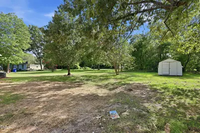 305 1st Street, Broadway, NC 27505 - Photo 24