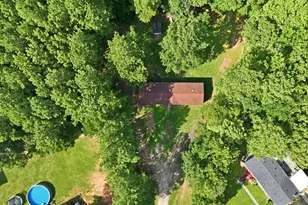 77 Baytree Ln, Henderson, NC 27537 - Photo 2