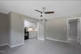 210 Colonial Dr, Fayetteville, NC 28301 - Photo 6