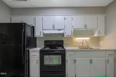 210 Colonial Drive, Fayetteville, NC 28301 - Photo 10