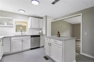 5444 Gilcrest Sands Dr, Hope Mills, NC 28348 - Photo 8