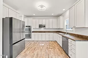 5409 Glenmorgan Ln, Raleigh, NC 27616 - Photo 12