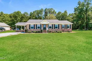 6466 Minnie Hall Rd, Roseboro, NC 28382 - Photo 1