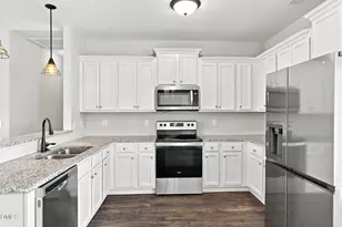 72 Leisure Ave, Four Oaks, NC 27524 - Photo 6