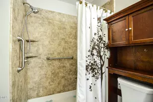 310 S Webb St, Selma, NC 27576 - Photo 20