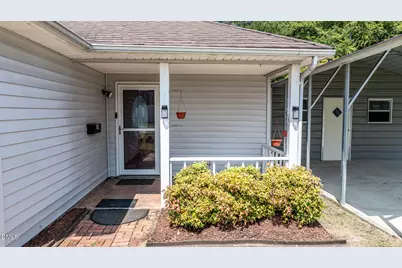 310 S Webb Street, Selma, NC 27576 - Photo 6