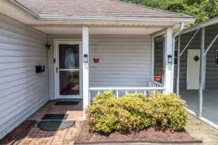 310 S Webb St, Selma, NC 27576 - Photo 6