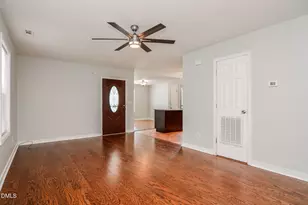 310 S Webb St, Selma, NC 27576 - Photo 8