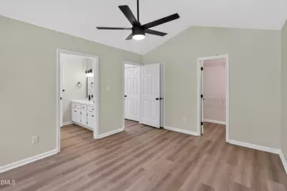 318 Davis Farm Drive, Selma, NC 27576 - Photo 4