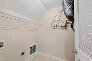3645 Edgemont Dr, Raleigh, NC 27612 - Photo 14