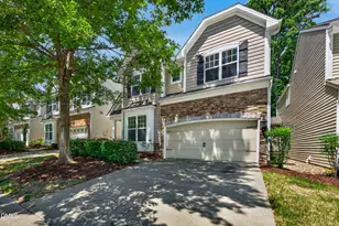 104 Hammond Wood Pl, Morrisville, NC 27560 - Photo 4