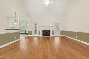 113 Lake Point Dr, Clayton, NC 27527 - Photo 14
