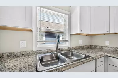 403 Spring Court, Henderson, NC 27536 - Photo 6