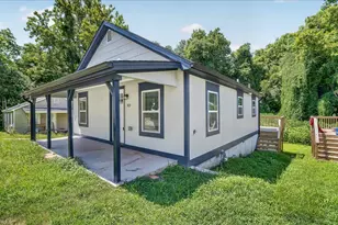 403 Spring Ct, Henderson, NC 27536 - Photo 1