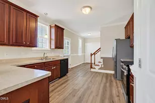 34 Overby Ct, Fuquay Varina, NC 27526 - Photo 4