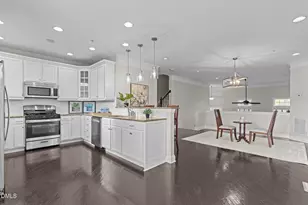 10410 Sablewood Dr, Raleigh, NC 27617 - Photo 12
