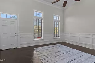 10410 Sablewood Dr, Raleigh, NC 27617 - Photo 4