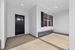 203 Tuscany Cir, Princeton, NC 27569 - Photo 4