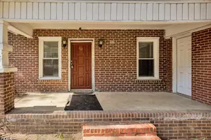113 Austin St, Sanford, NC 27330 - Photo 2