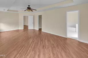 240 Seymour Pl, Cary, NC 27519 - Photo 14
