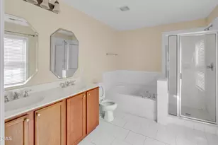 240 Seymour Pl, Cary, NC 27519 - Photo 12