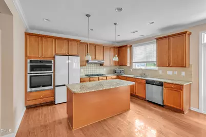 240 Seymour Place, Cary, NC 27519 - Photo 4