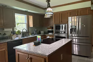118 Meadowood Dr, Burlington, NC 27215 - Photo 2
