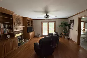 118 Meadowood Dr, Burlington, NC 27215 - Photo 6