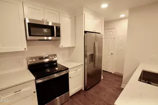 21 Shepherd St, Raleigh, NC 27607 - Photo 4