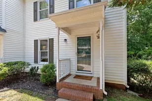 123 Luxon Pl, Cary, NC 27513 - Photo 2
