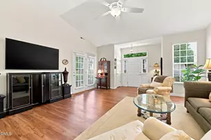 1006 Gretchen Ln, Greensboro, NC 27410 - Photo 6