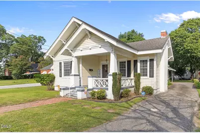 313 N Breazeale Avenue, Mount Olive, NC 28365 - Photo 2