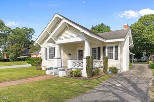 313 N Breazeale Ave, Mount Olive, NC 28365 - Photo 2