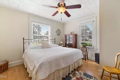 313 N Breazeale Avenue, Mount Olive, NC 28365 - Photo 20