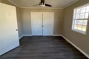 2602 Sedgefield Dr, Fayetteville, NC 28306 - Photo 8