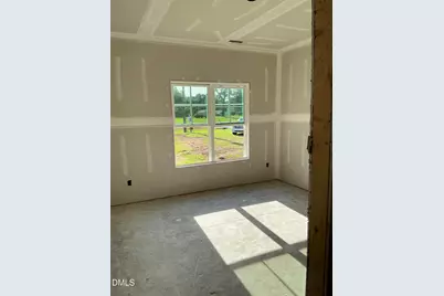 1027 N Lincoln Street, Benson, NC 27504 - Photo 8