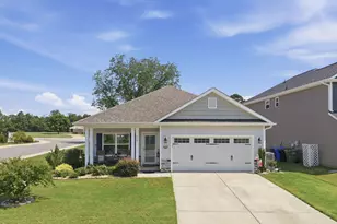 102 Boomer St, Benson, NC 27504 - Photo 1