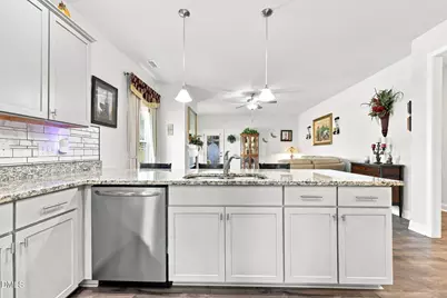 102 Boomer Street, Benson, NC 27504 - Photo 8
