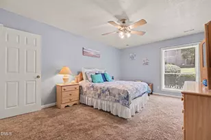 110 Twin Oaks Pl, Cary, NC 27511 - Photo 16