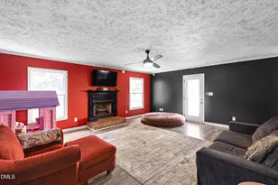 5804 Bear Creek Cir, Fayetteville, NC 28304 - Photo 8