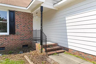 5804 Bear Creek Circle, Fayetteville, NC 28304 - Photo 6