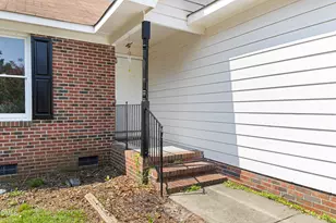 5804 Bear Creek Cir, Fayetteville, NC 28304 - Photo 6