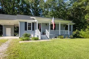 1307 W Pearsall St, Dunn, NC 28334 - Photo 2