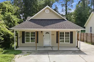 806 Piper St, Durham, NC 27704 - Photo 1