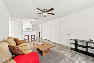 1305 Kent Rd, Raleigh, NC 27606 - Photo 8