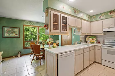 2013 Weybridge Drive, Raleigh, NC 27615 - Photo 10