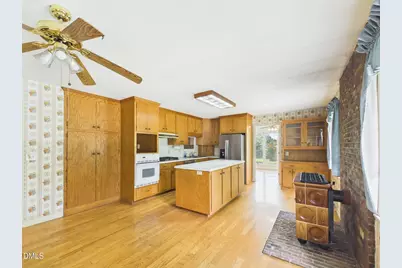 501 N Churton Street, Hillsborough, NC 27278 - Photo 10