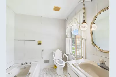 501 N Churton Street, Hillsborough, NC 27278 - Photo 20