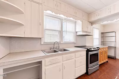 903 N Layton Avenue, Dunn, NC 28334 - Photo 2