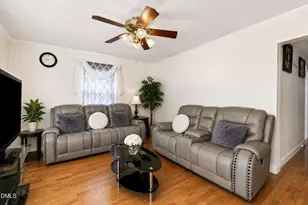 903 N Layton Ave, Dunn, NC 28334 - Photo 4